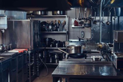 peralatan memasak wajib dapur restoran