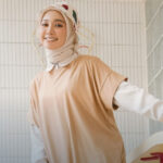 model kaos yang cocok untuk wanita berhijab