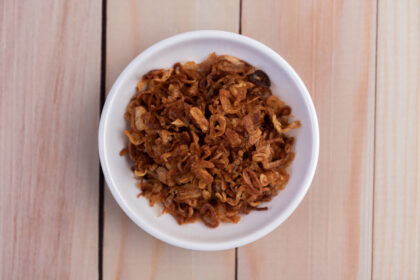 cara menggoreng bawang agar renyah