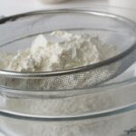 cara menghilangkan gumpalan tepung
