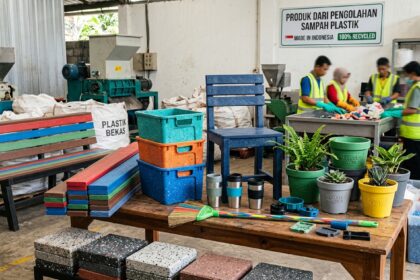 cara meningkatkan nilai limbah plastik
