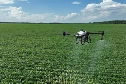 jarak drone dari tanaman